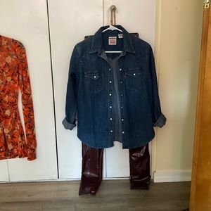 Levi’s Denim Snap Button Shirt